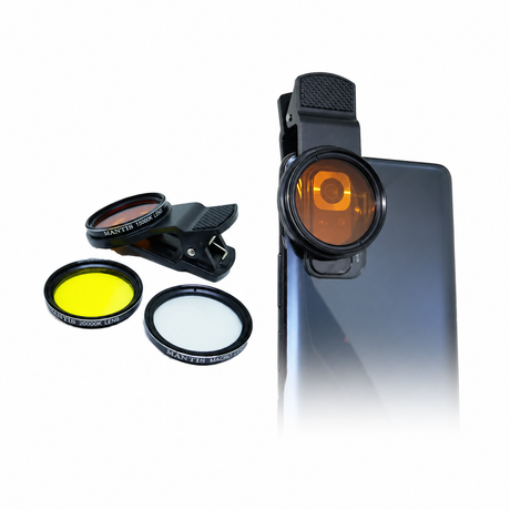 Mantis Coral Lens Kit orange lens attached to a smartphone